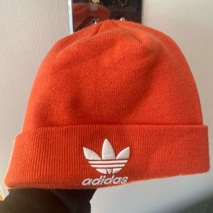 COPY - Burt orange ADIDDAS toque